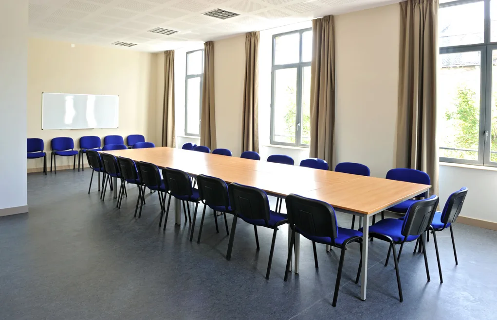maison-des-associations-salle-de-reunion