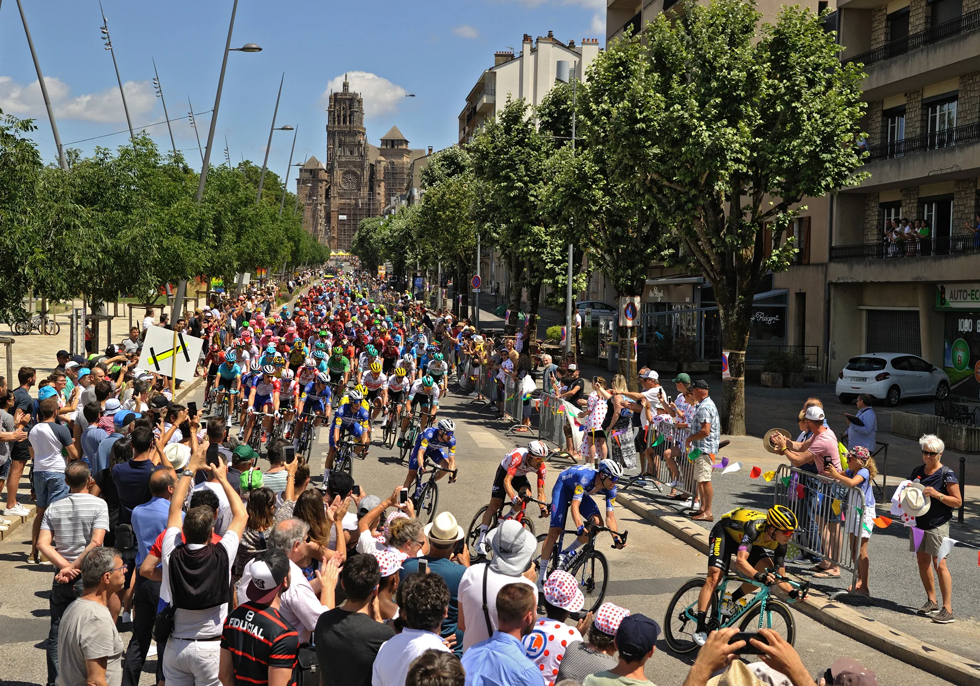 passage-tour-de-france-rodez