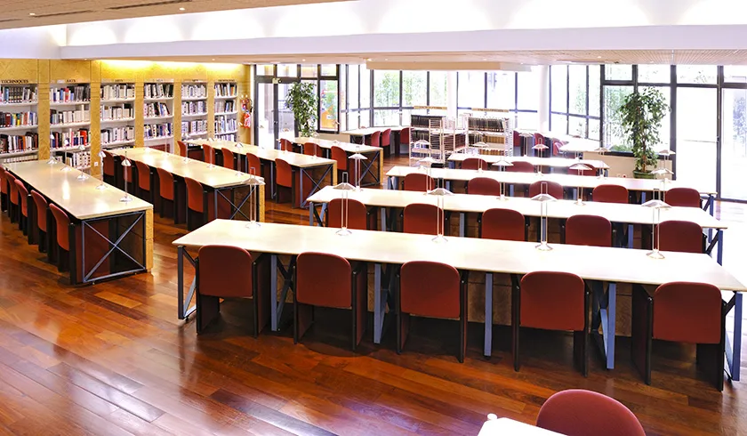 Salle de lecture, médiathèque Rodez