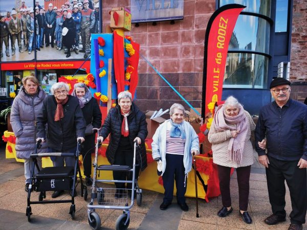 Résidents EHPAD Saint Cyrice au Carnaval